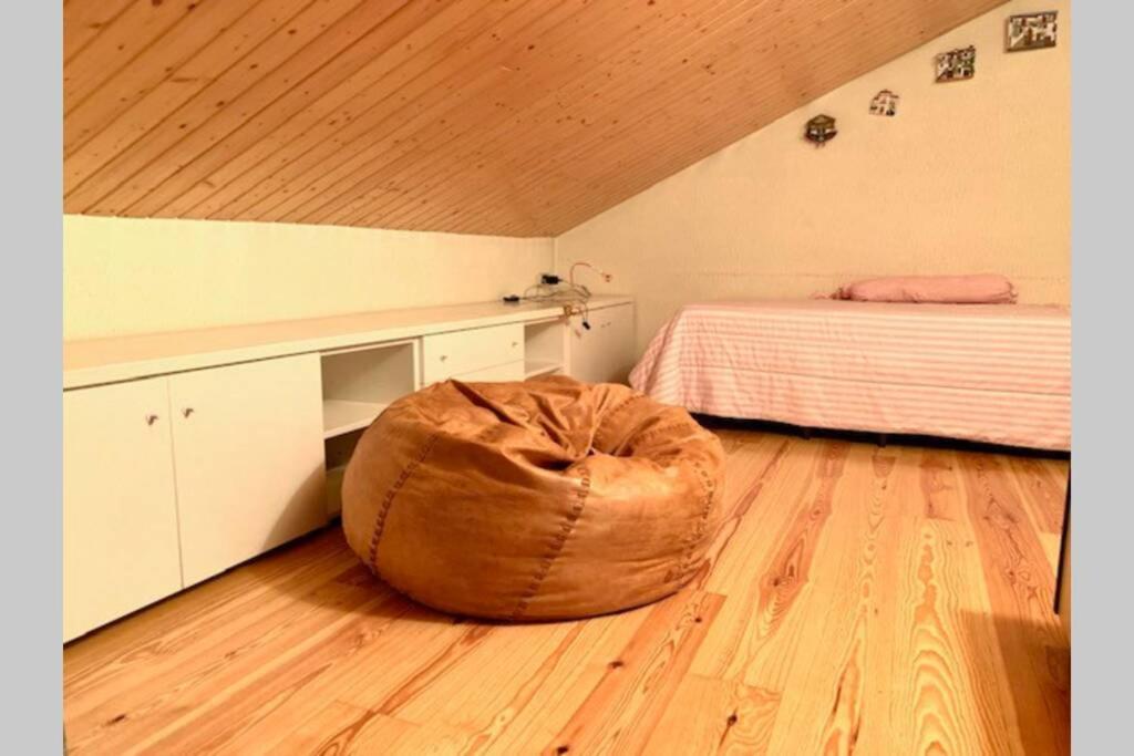 Ferienwohnung Atico En Biescas Con Piscina, Chimenea Y Garaje Exterior foto